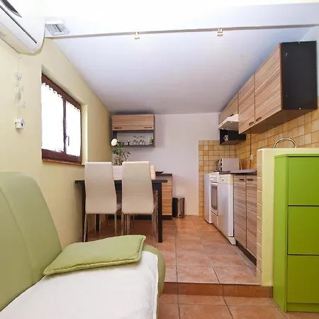 Fuer 3 Personen Ca 34 Qm In Banjole, Istrien Istrische Riviera